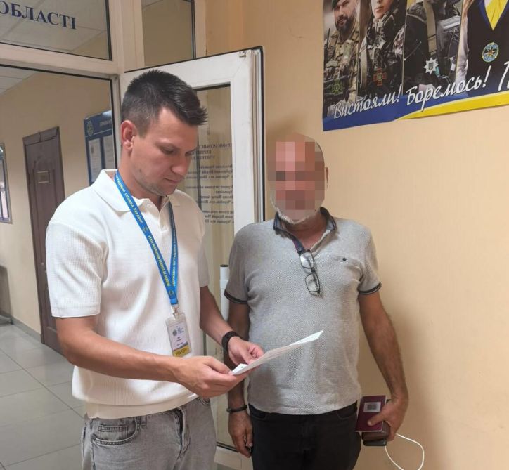 На Буковині примусово повернуть до країн походження двох іноземних громадян