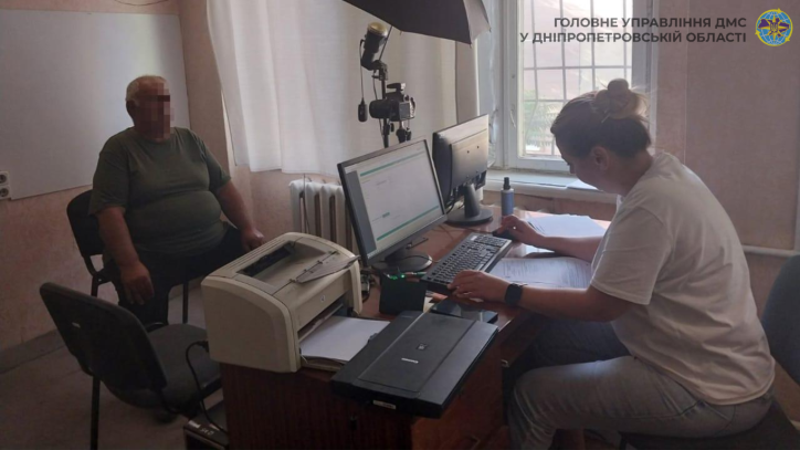 На території міста Самар виявили громадянина Азербайджанської Республіки, який перебуває в Україні без дозвільних документів