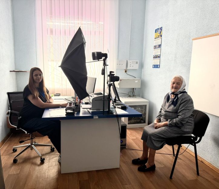 ID-картка для 82-річної заявниці